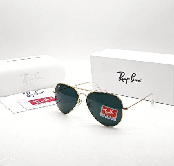 RAY-BAN Black & Gold 3025 Oval Aviator Metal Trendy Hot Favourite Wintage Sunglass For Unisex.